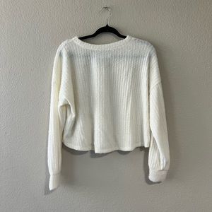Hollister White Fuzzy Knit Sweater | Cozy Long Sleeve Pullover | Size M